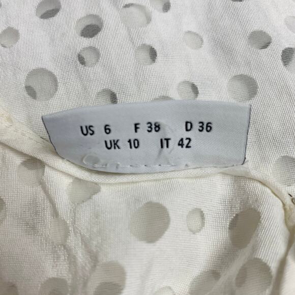 AKRIS Size 6 White Viscose Blend Dots Short Sleeve Crew Neck Casual Top - Picture 7 of 10